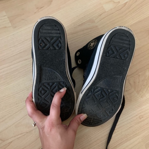 Converse - Picture 3 of 4